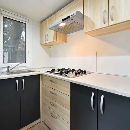 Mobile Meeli Biograd Na Moru