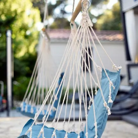 Mobile Meeli База отдыха 4*